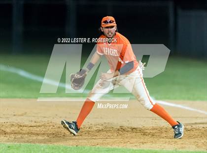 Thumbnail 2 in Boerne vs. Gonzales (UIL 4A Bi-District Playoff Game #1) photogallery.