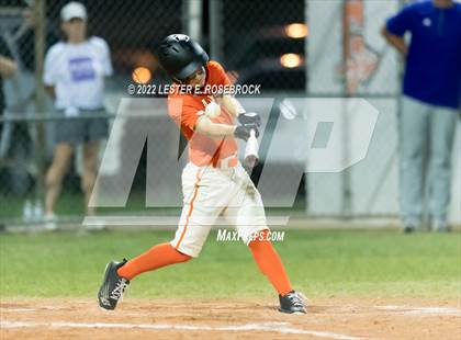 Thumbnail 2 in Boerne vs. Gonzales (UIL 4A Bi-District Playoff Game #1) photogallery.