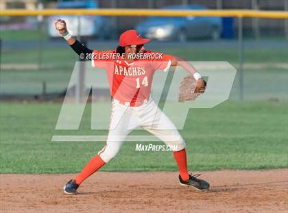 Thumbnail 1 in Boerne vs. Gonzales (UIL 4A Bi-District Playoff Game #1) photogallery.