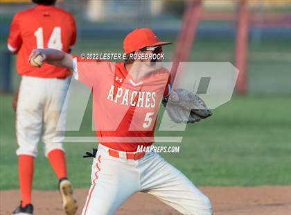 Thumbnail 2 in Boerne vs. Gonzales (UIL 4A Bi-District Playoff Game #1) photogallery.