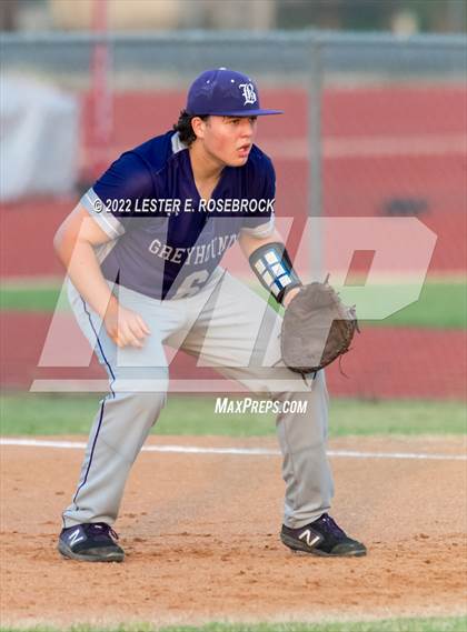 Thumbnail 2 in Boerne vs. Gonzales (UIL 4A Bi-District Playoff Game #1) photogallery.