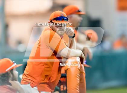 Thumbnail 1 in Boerne vs. Gonzales (UIL 4A Bi-District Playoff Game #1) photogallery.