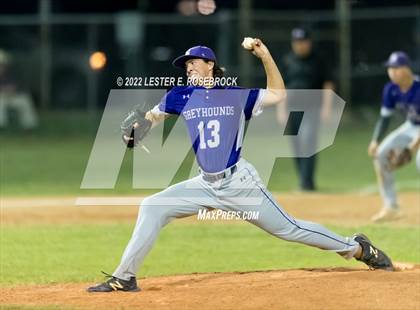 Thumbnail 2 in Boerne vs. Gonzales (UIL 4A Bi-District Playoff Game #1) photogallery.