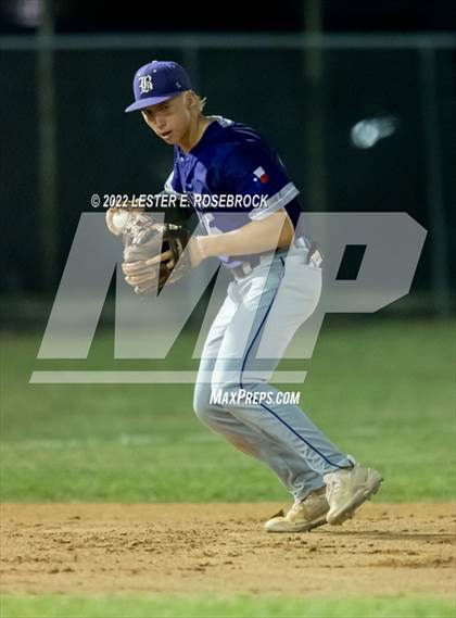 Thumbnail 3 in Boerne vs. Gonzales (UIL 4A Bi-District Playoff Game #1) photogallery.