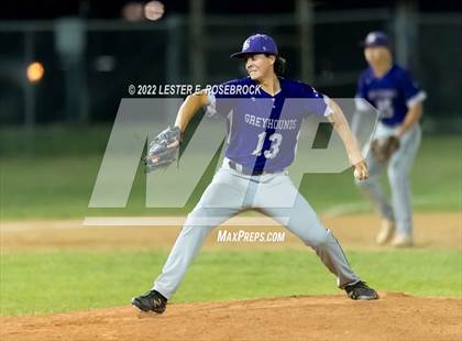 Thumbnail 3 in Boerne vs. Gonzales (UIL 4A Bi-District Playoff Game #1) photogallery.