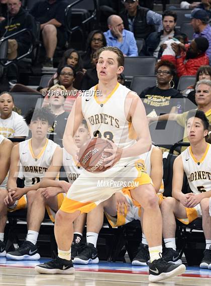 Thumbnail 1 in Crossroads vs. Alameda (CIF State D2 Final) photogallery.