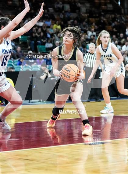 Thumbnail 1 in Rock Canyon vs Valor Christian (CHSAA 6A Great 8) photogallery.