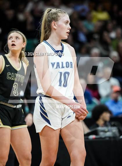 Thumbnail 1 in Rock Canyon vs Valor Christian (CHSAA 6A Great 8) photogallery.