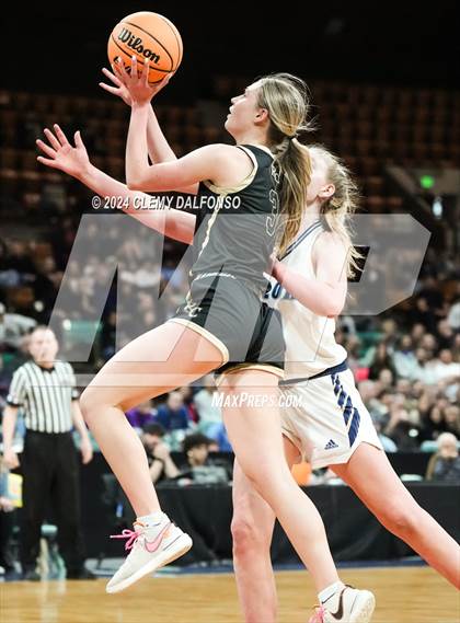 Thumbnail 1 in Rock Canyon vs Valor Christian (CHSAA 6A Great 8) photogallery.
