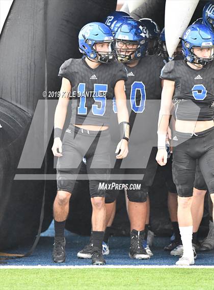 Thumbnail 1 in Rogers vs. Gunter (UIL 3A Division 2 Region 2 Semifinal) photogallery.