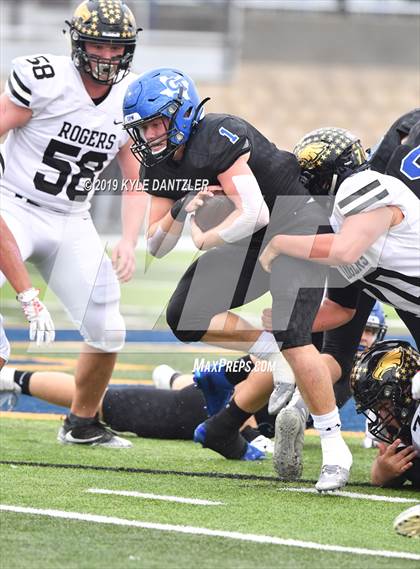 Thumbnail 2 in Rogers vs. Gunter (UIL 3A Division 2 Region 2 Semifinal) photogallery.