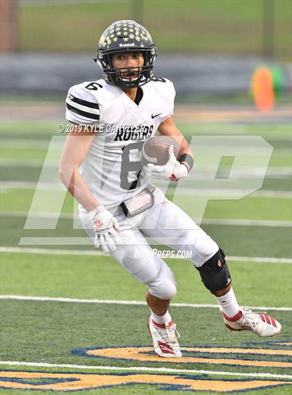Thumbnail 1 in Rogers vs. Gunter (UIL 3A Division 2 Region 2 Semifinal) photogallery.