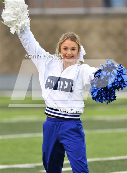 Thumbnail 2 in Rogers vs. Gunter (UIL 3A Division 2 Region 2 Semifinal) photogallery.