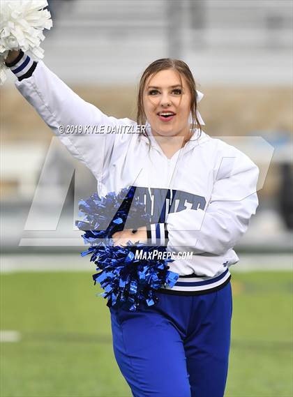 Thumbnail 3 in Rogers vs. Gunter (UIL 3A Division 2 Region 2 Semifinal) photogallery.