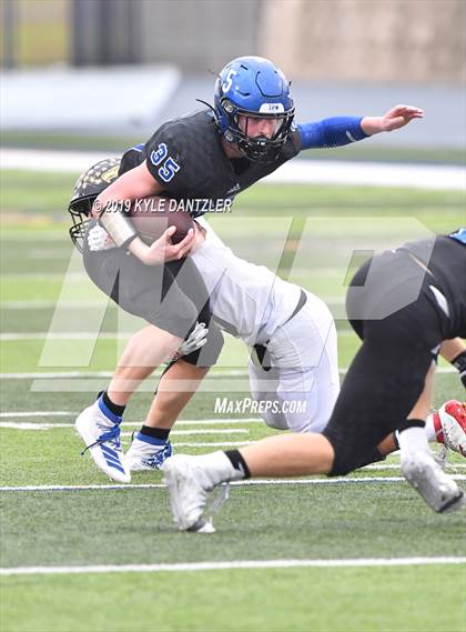 Thumbnail 1 in Rogers vs. Gunter (UIL 3A Division 2 Region 2 Semifinal) photogallery.