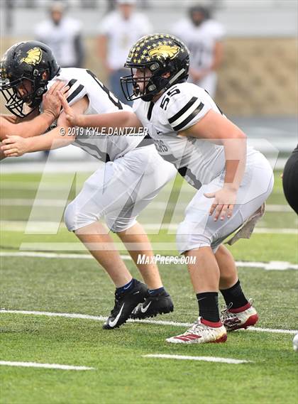 Thumbnail 1 in Rogers vs. Gunter (UIL 3A Division 2 Region 2 Semifinal) photogallery.