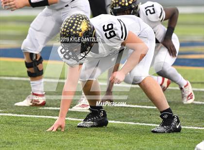 Thumbnail 3 in Rogers vs. Gunter (UIL 3A Division 2 Region 2 Semifinal) photogallery.