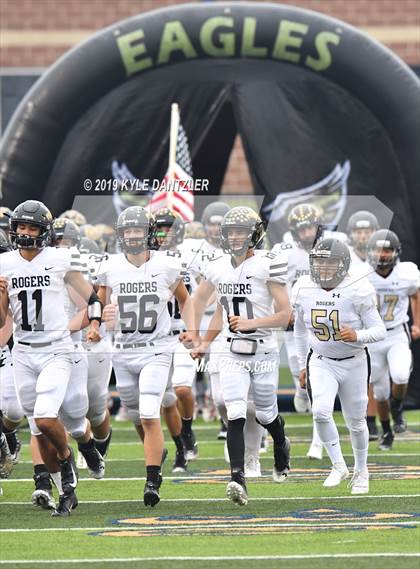 Thumbnail 3 in Rogers vs. Gunter (UIL 3A Division 2 Region 2 Semifinal) photogallery.