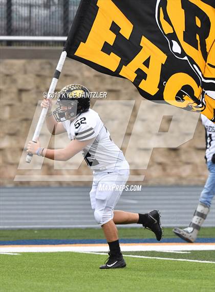 Thumbnail 2 in Rogers vs. Gunter (UIL 3A Division 2 Region 2 Semifinal) photogallery.