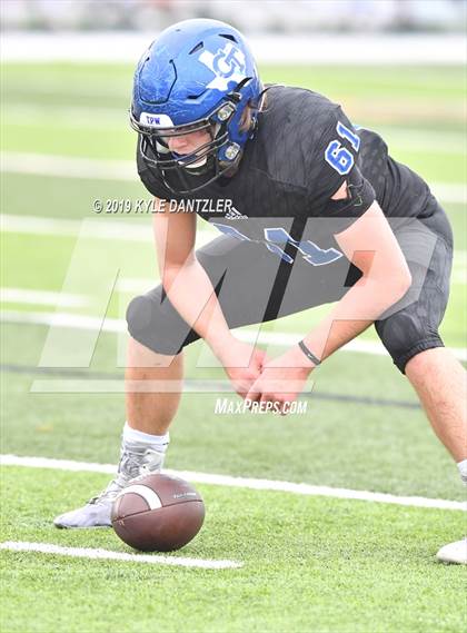 Thumbnail 3 in Rogers vs. Gunter (UIL 3A Division 2 Region 2 Semifinal) photogallery.