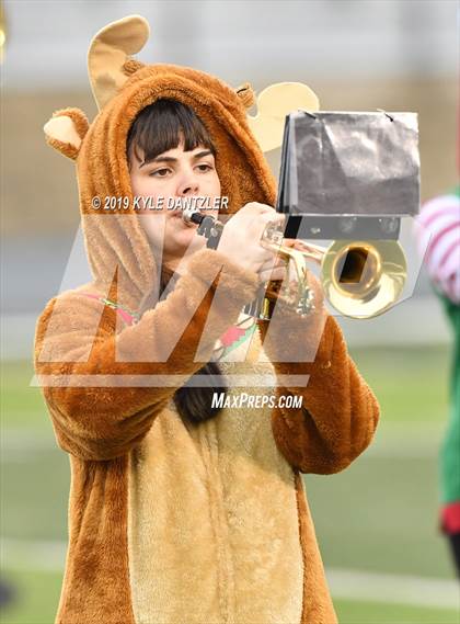 Thumbnail 2 in Rogers vs. Gunter (UIL 3A Division 2 Region 2 Semifinal) photogallery.