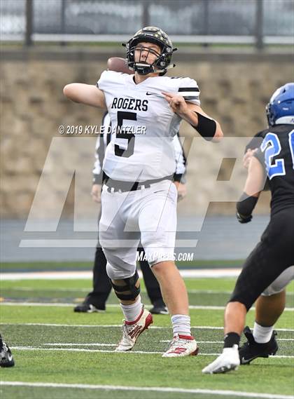 Thumbnail 2 in Rogers vs. Gunter (UIL 3A Division 2 Region 2 Semifinal) photogallery.