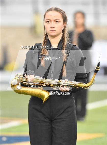 Thumbnail 2 in Rogers vs. Gunter (UIL 3A Division 2 Region 2 Semifinal) photogallery.