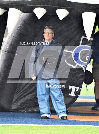 Thumbnail 2 in Rogers vs. Gunter (UIL 3A Division 2 Region 2 Semifinal) photogallery.