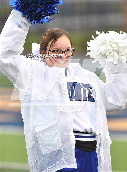 Thumbnail 2 in Rogers vs. Gunter (UIL 3A Division 2 Region 2 Semifinal) photogallery.