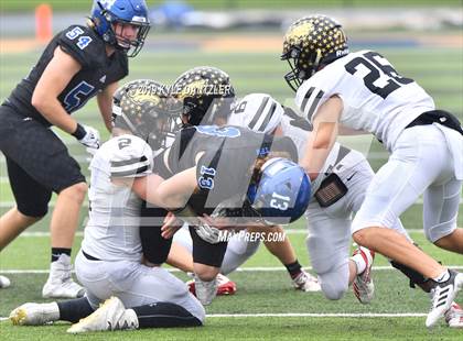 Thumbnail 2 in Rogers vs. Gunter (UIL 3A Division 2 Region 2 Semifinal) photogallery.