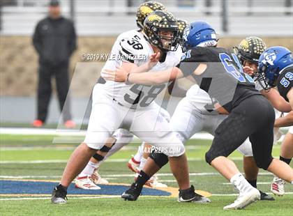 Thumbnail 3 in Rogers vs. Gunter (UIL 3A Division 2 Region 2 Semifinal) photogallery.