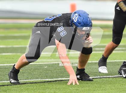 Thumbnail 2 in Rogers vs. Gunter (UIL 3A Division 2 Region 2 Semifinal) photogallery.