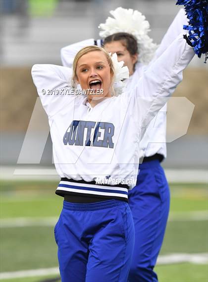 Thumbnail 1 in Rogers vs. Gunter (UIL 3A Division 2 Region 2 Semifinal) photogallery.