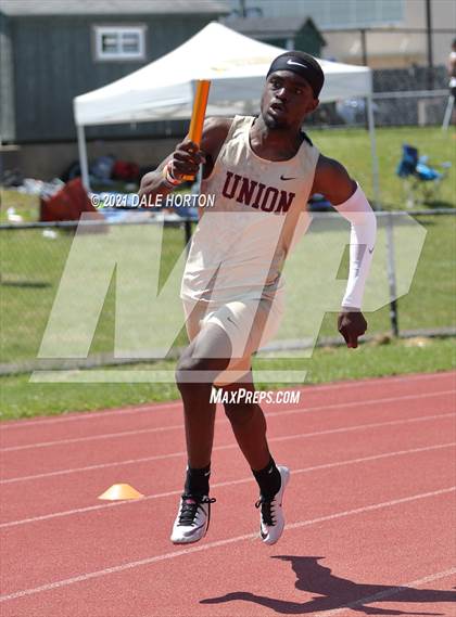 Thumbnail 2 in NJSIAA Track and Field Sectionals North 2 (Groups 1 and 4 - Boys) photogallery.