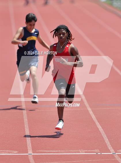 Thumbnail 3 in NJSIAA Track and Field Sectionals North 2 (Groups 1 and 4 - Boys) photogallery.
