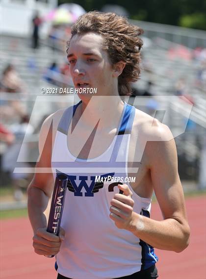 Thumbnail 3 in NJSIAA Track and Field Sectionals North 2 (Groups 1 and 4 - Boys) photogallery.