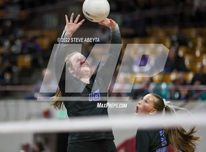 Thumbnail 3 in Rampart vs. Grandview (CHSAA 5A 2nd Round) photogallery.