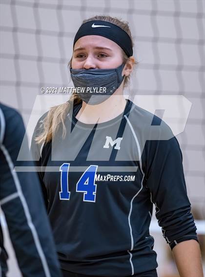 Thumbnail 1 in McMichael vs Foard (NCHSAA 2A Final) (1 of 2 - the game) photogallery.