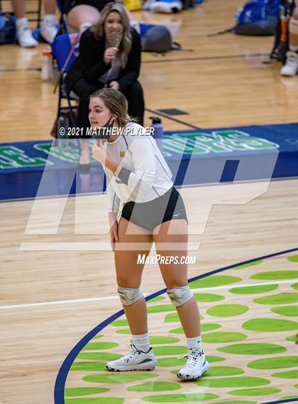 Thumbnail 2 in McMichael vs Foard (NCHSAA 2A Final) (1 of 2 - the game) photogallery.