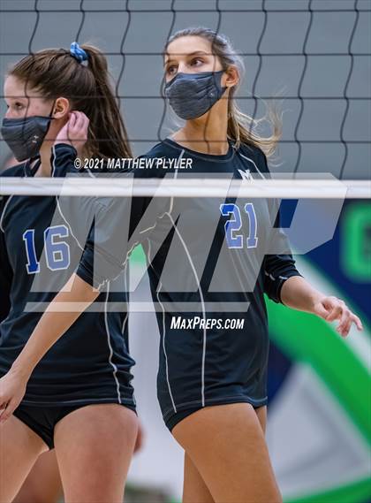 Thumbnail 1 in McMichael vs Foard (NCHSAA 2A Final) (1 of 2 - the game) photogallery.