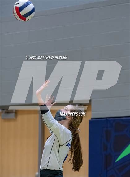 Thumbnail 2 in McMichael vs Foard (NCHSAA 2A Final) (1 of 2 - the game) photogallery.