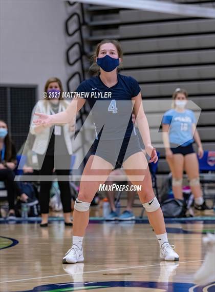 Thumbnail 1 in McMichael vs Foard (NCHSAA 2A Final) (1 of 2 - the game) photogallery.