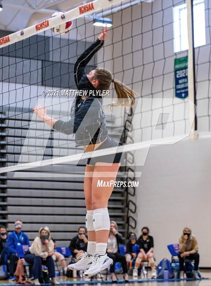 Thumbnail 3 in McMichael vs Foard (NCHSAA 2A Final) (1 of 2 - the game) photogallery.