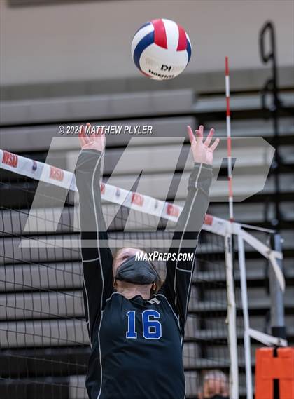 Thumbnail 2 in McMichael vs Foard (NCHSAA 2A Final) (1 of 2 - the game) photogallery.