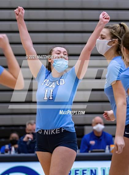 Thumbnail 3 in McMichael vs Foard (NCHSAA 2A Final) (1 of 2 - the game) photogallery.