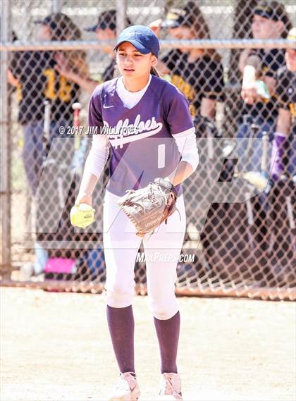 Thumbnail 3 in Saguaro vs. Tempe (Chandle Prep Softball Classic)  photogallery.
