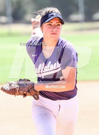 Thumbnail 2 in Saguaro vs. Tempe (Chandle Prep Softball Classic)  photogallery.