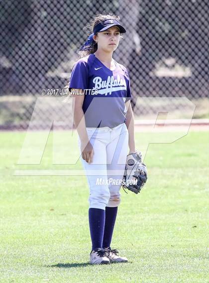Thumbnail 3 in Saguaro vs. Tempe (Chandle Prep Softball Classic)  photogallery.