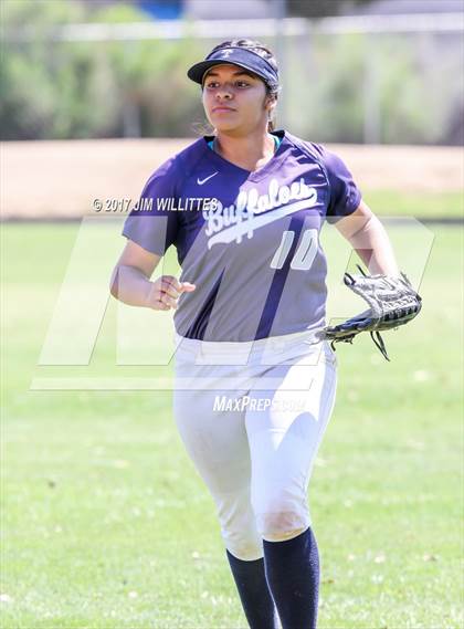 Thumbnail 3 in Saguaro vs. Tempe (Chandle Prep Softball Classic)  photogallery.