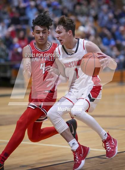 Thumbnail 2 in Amityville vs Mount Sinai (NYSPHSAA Section XI Class A Semifinal) photogallery.